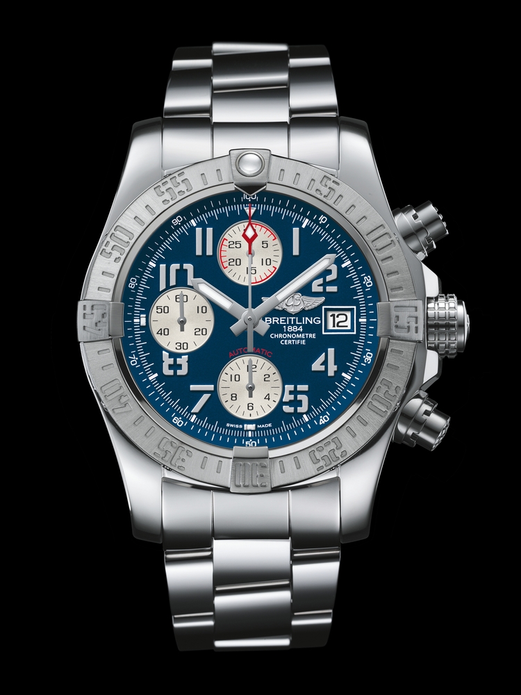 In general, the appearance design of this blue dial fake Breitling Avenger watch is more cool than the traditional one, and also carrying the fancy performance and convenient 300m waterproof.