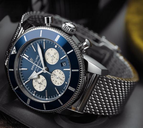 Superocean replica watches with blue dials leave great impression for fans.
